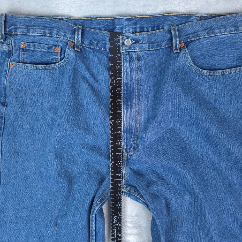 Levi's 550 Relaxed Fit Tapered Leg Jeans Mens 46x32 Blue Denim Medium Wash